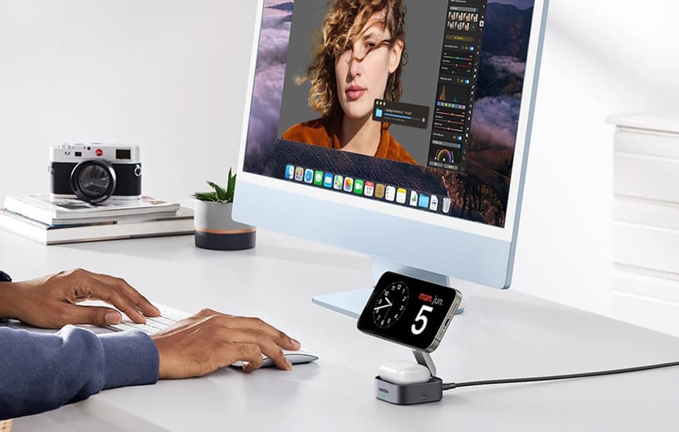 Ładowarka indukcyjna Qi2 2w1 Ugreen W702 do Iphone, AirPods, 15W (szara)