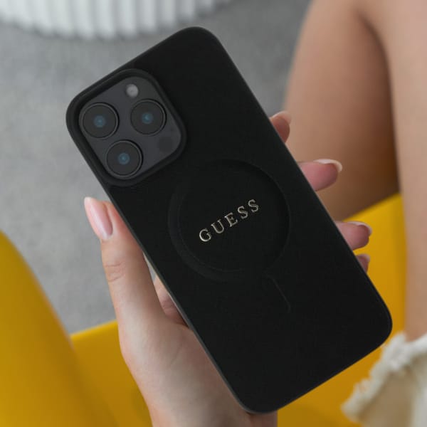 Guess GUHMP16LPSAHMCK iPhone 16 Pro 6.3" czarny/black hardcase Saffiano Classic Logo MagSafe