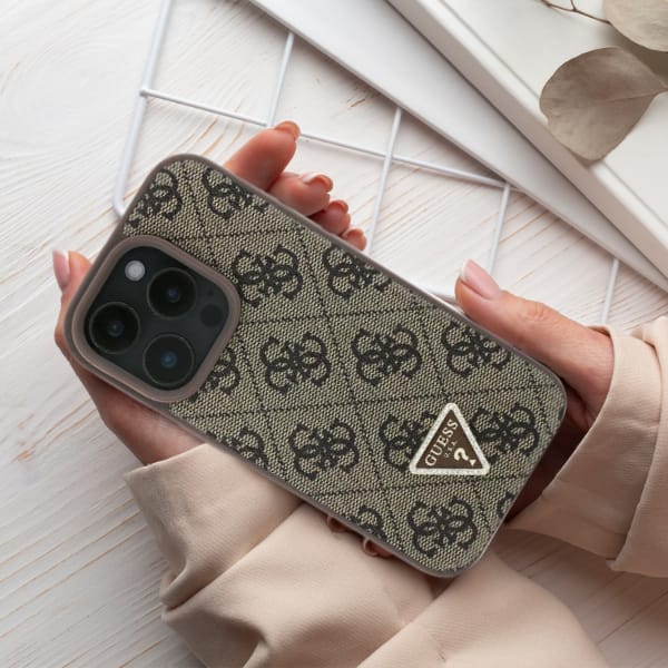Guess GUHCP16LP4TDPW iPhone 16 Pro6.3" brązowy/brown hardcase Leather 4G Triangle Strass