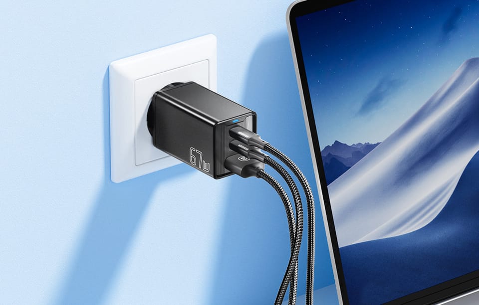 Ładowarka sieciowa, Essager, ECTAC-KSB01-Z, GaN, 2xUSB-C, USB-A, 67W (czarna)