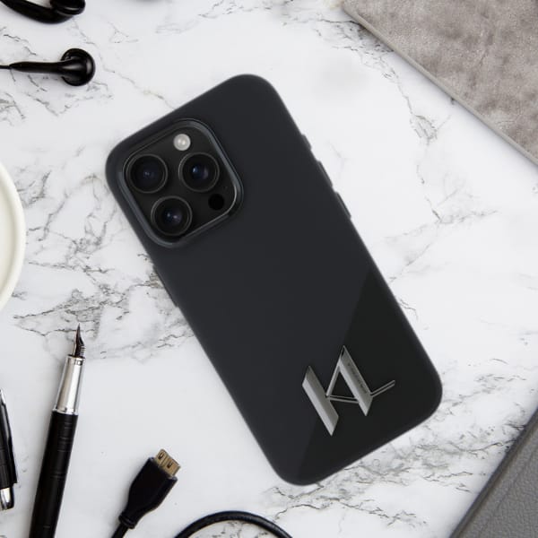 Karl Lagerfeld KLHMP16SSCMKMPCH iPhone    16 6,1" biały/white hardcase Silicone Initial Metal Logo MagSafe