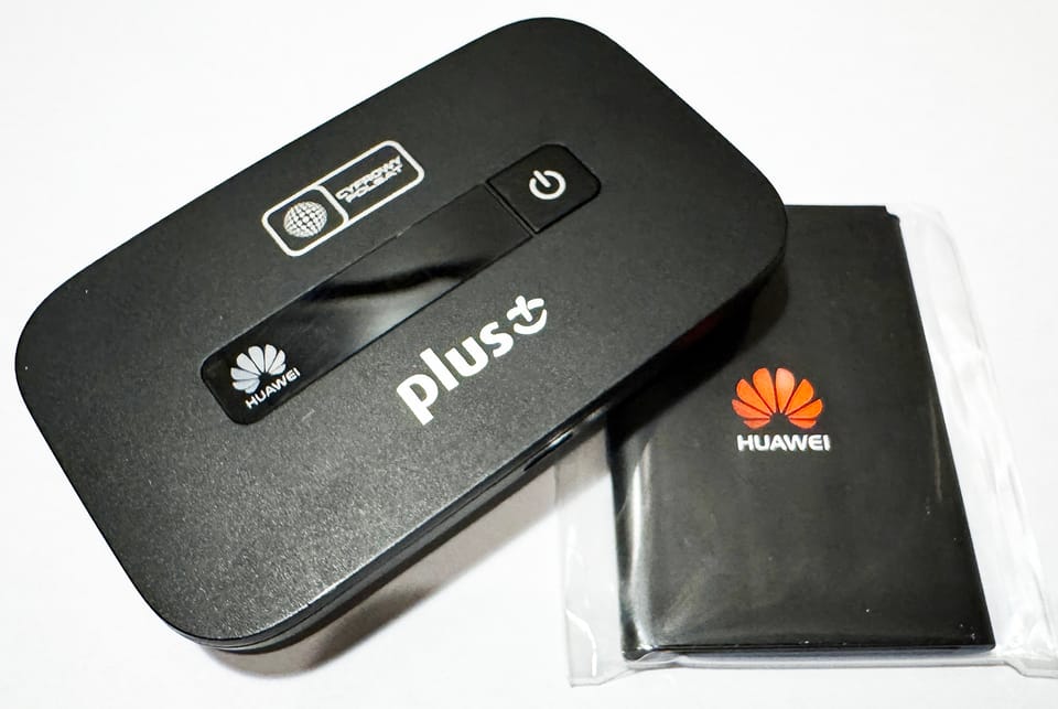 Powystawowy router wifi Huawei E5373 modem LTE na kartę sim