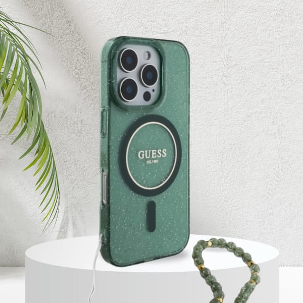 Guess GUHMP16SHGCRELST iPhone 16 6.1" przeźroczysty/transparent hardcase IML Glitter With Pearl Strap MagSafe