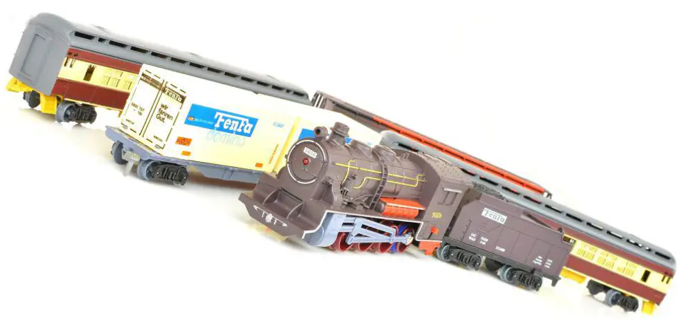 Realistyczna Kolejka Parowóz + Wagony Tory Zajazd