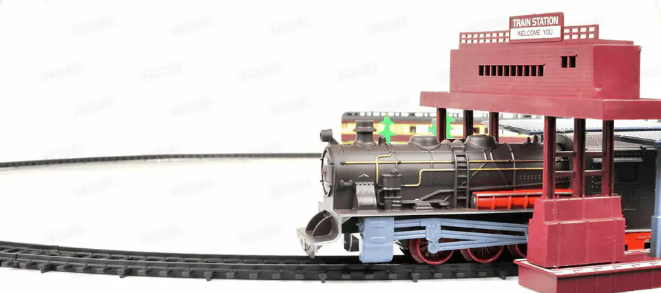 Realistyczna Kolejka Parowóz + Wagony Tory Zajazd