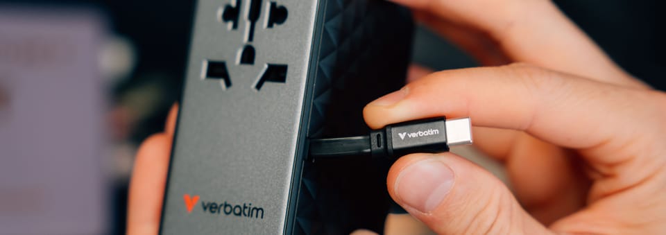 Verbatim Adapter podróżny EU/UK/US GaN    USB-A/3xUSB-C PD 85W CNT-02 czarny/black 32127