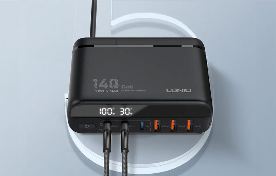 Ładowarka sieciowa z wyświetlaczem 140W LDNIO A6140C 3x USB-A + 3x USB-C, US/UK/EU (czarna)