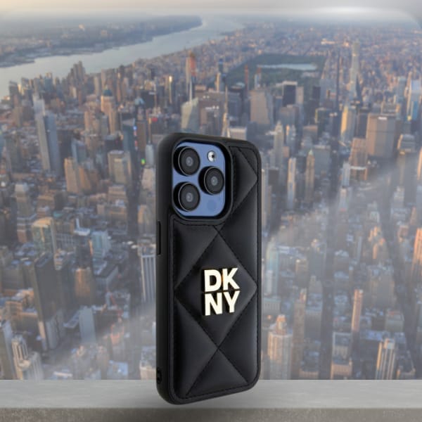 DKNY DKHCP15XPQDSLK iPhone 15 Pro Max     6.7" czarny/black Quilted Stack Logo