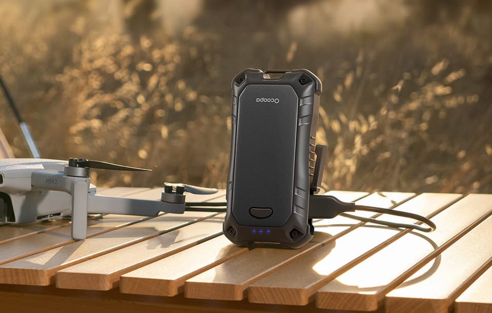 Ogrzewacz do rąk z funkcją powerbanku Ocoopa UT4 Extreme 2x5000 mAh, USB-C (czarny)