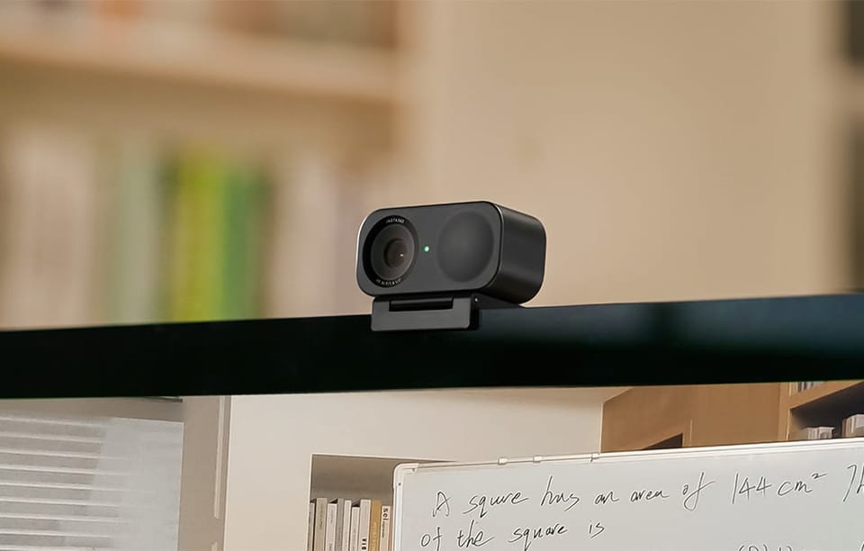 Kamera internetowa Insta360 Link 2C 4K z HDR, AI redukcją hałasu i automatycznym kadrowaniem.