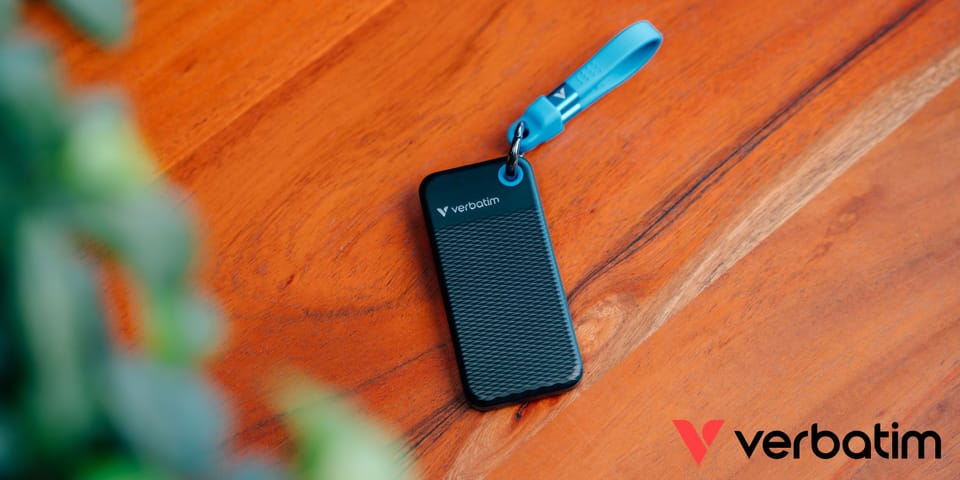 Dysk Zewnętrzny Verbatim Pocket SSD 1TB   - brelok do kluczy z kablem USB 3.2 gen.2 czarno-niebieski/black-blue 32191