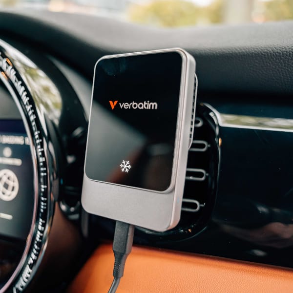 Verbatim Ładowarka samochodowa n Drive    15W RGB CND-03 czarny srebrny/black silver 31862