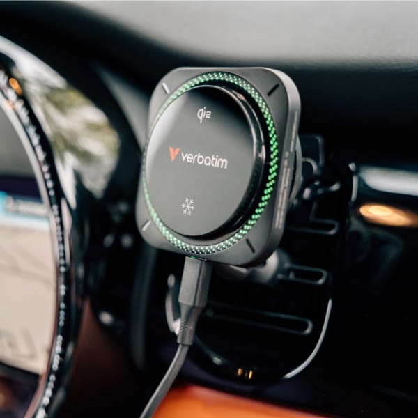 Verbatim Ładowarka samochodowa n Drive    Qi2 15W RGB CND-01 czarny/black 31860