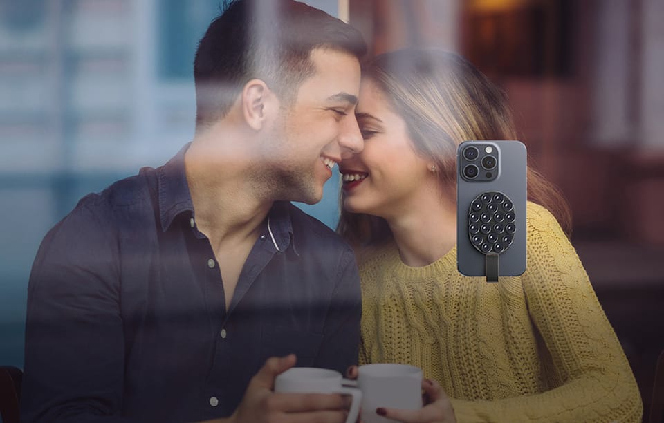 Magnetyczny uchwyt na telefon z przyssawkami Joyroom JR-ZS393-S (czarny)