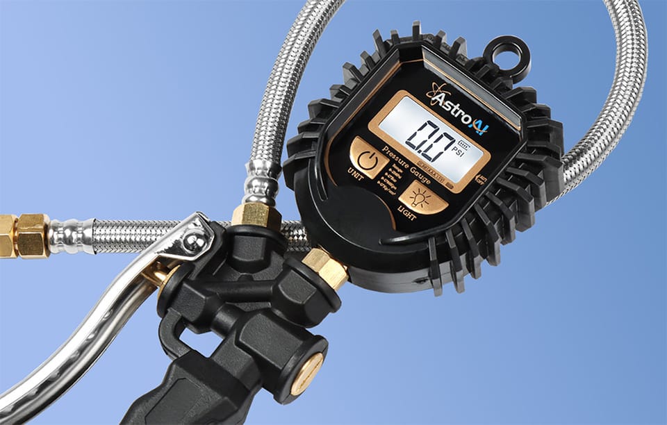 Cyfrowy miernik ciśnienia manometr AstroAI GL-1407A 250PSI