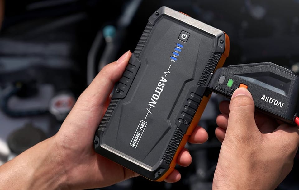 AstroAI S8 3w1: Jump starter 1500A + Powerbank 10000mAh + Światło awaryjne