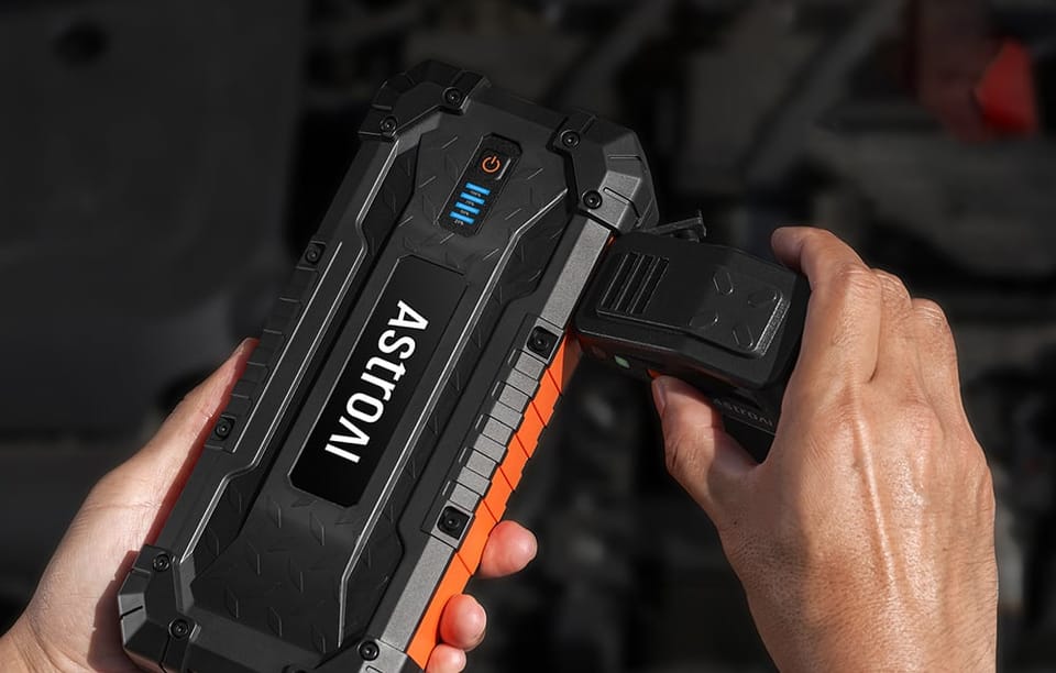 AstroAI S8 Ultra 3w1: Jump starter 4000A + Powerbank 24000mAh + Światło awaryjne