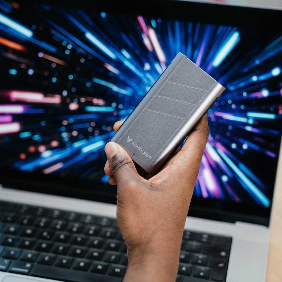 Dysk zewnętrzny Verbatim TurboMetal SSD  4TB USB4 USB-C szary 32023