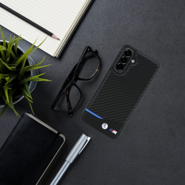 Etui BMW M Carbon do Samsung Galaxy A56  czarny