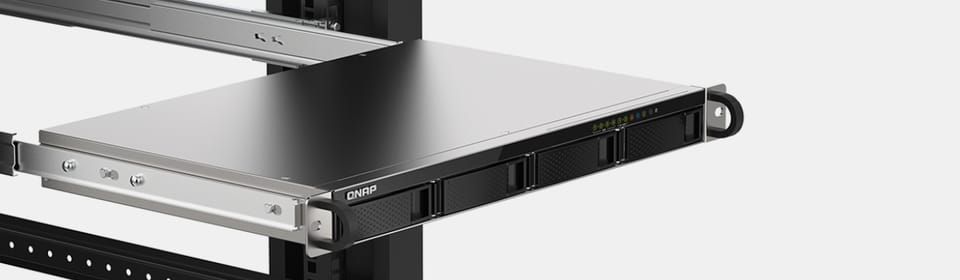 Qnap TS-435XeU-4G, 1U, 4 x 2.5"/3.5" SATA , Marvell Octeon TX2 CN9130 / CN9131 quad-core, 4GB DDR4 SODIMM (Max. 32GB), 2 x 10GbE SFP+, 2 x 2.5GbE, Single PSU (not upgradeable to RP)