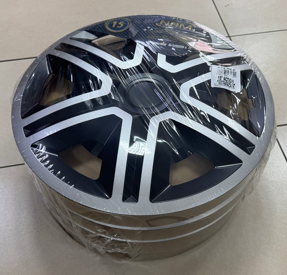 Kołpaki 4 sztuki NRM uniwersalne Action Doublecolor Silver Black 15”