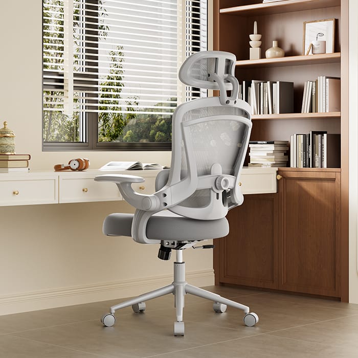 ergonomiczne krzesło do biurka, fotel biurowy z podparciem lędźwiowym, krzesło obrotowe z zagłówkiem, wygodne krzesło do pracy przy komputerze, regulowany fotel do home office, czarne krzesło do biura z siatką, fotel dla gracza z podłokietnikami, krzesło z regulacją wysokości i oparcia