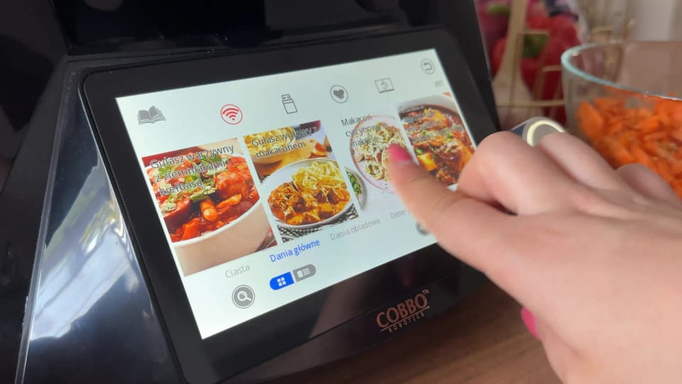 Przedstawienie bazy przepisów robota kuchennego COBBO 7