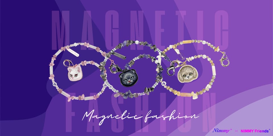Zawieszka na torebkę handstrap Nimmy     Magnetic fashion brązowy