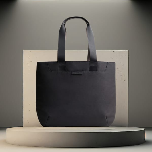 Torba UNIQ Arden Tote 16L czarny