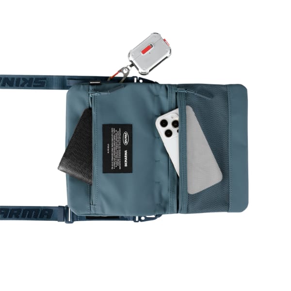 Torebka Crossbody Skinarma Juno          niebieski
