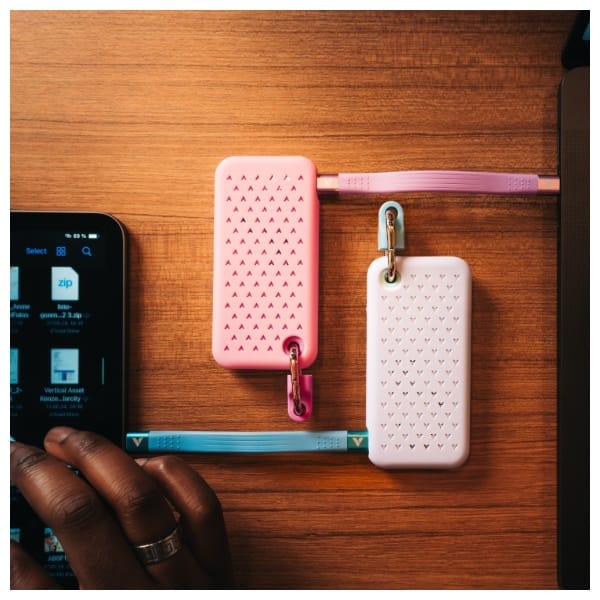 Dysk Zewnętrzny Verbatim Pocket SSD 1TB  USB-C 3.2 gen.2 biały-jasnoniebieski 32320