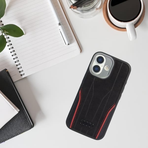 Etui Audi R8 Genuine Leather MagSafe do  iPhone 17 czarno-czerwony