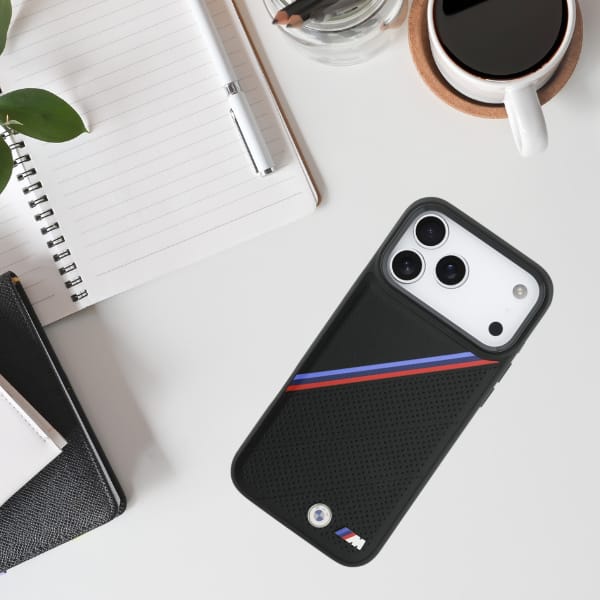 Etui BMW M Tricolor Metal Logo MagSafe   do iPhone 17 Pro Max czarny
