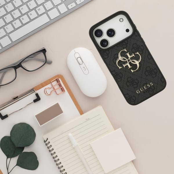 Etui Guess 4G Big Logo do iPhone 17 Pro  czarny