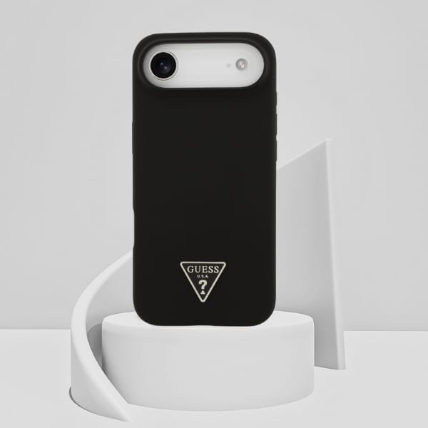 Etui Guess Silicone Triangle Logo        MagSafe do iPhone 17 Air czarny