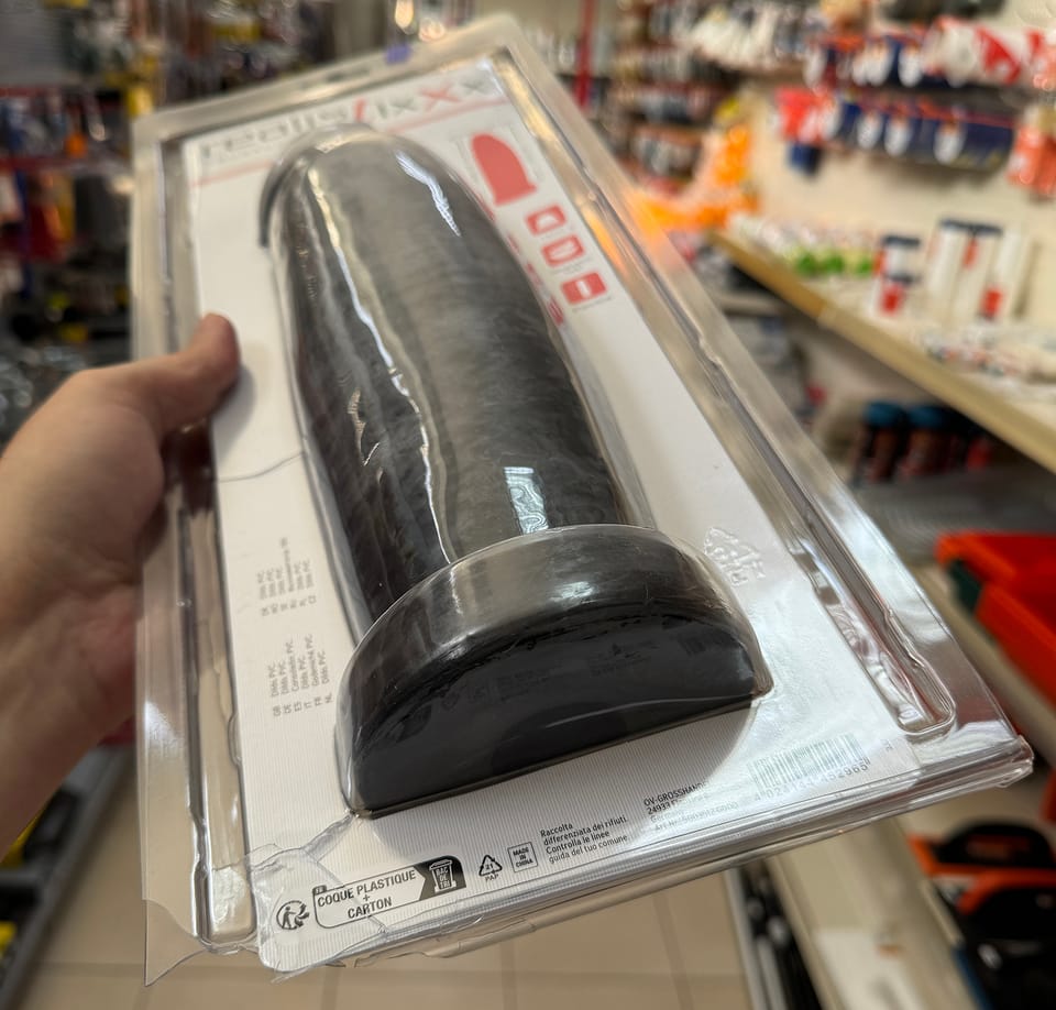 Duży realistyczny dildo XXL. RealistiXx TrueFuckToys