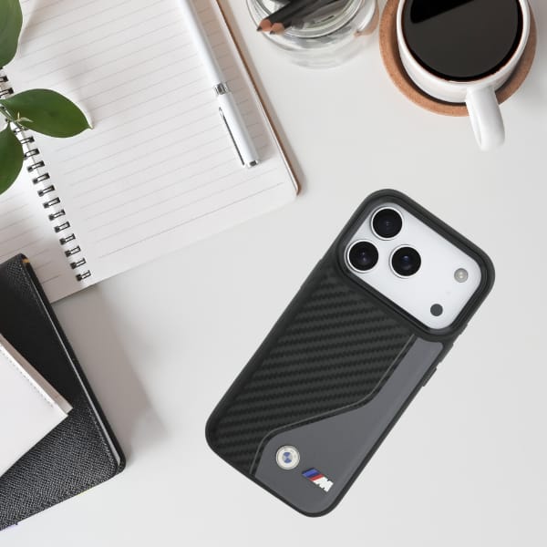 Etui BMW M Carbon Logo MagSafe do iPhone 17 Pro antracyt
