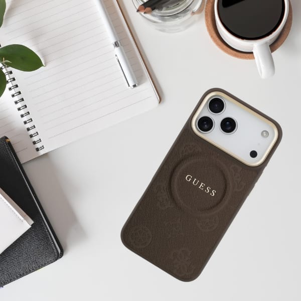 Etui Guess Peony Hot Stamp MagSafe do iPhone 17 Pro Max brązowy
