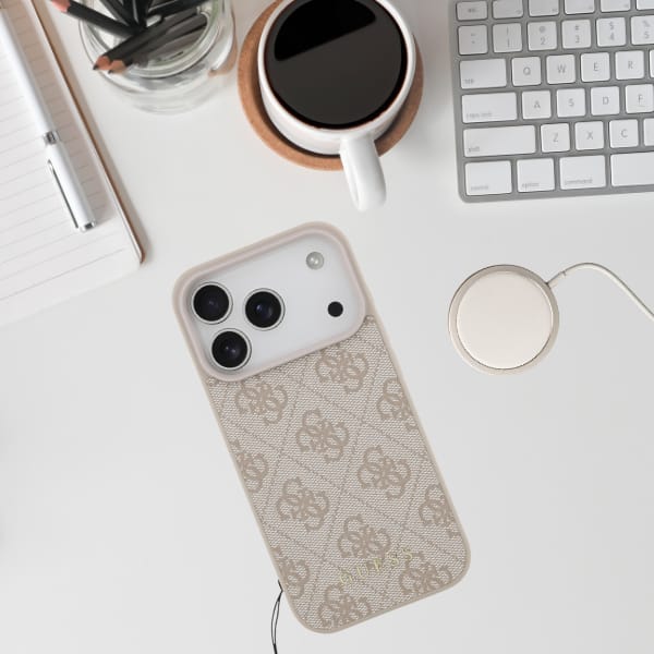 Etui Guess 4G Charms Collection MagSafe  do iPhone 17 Pro różowy