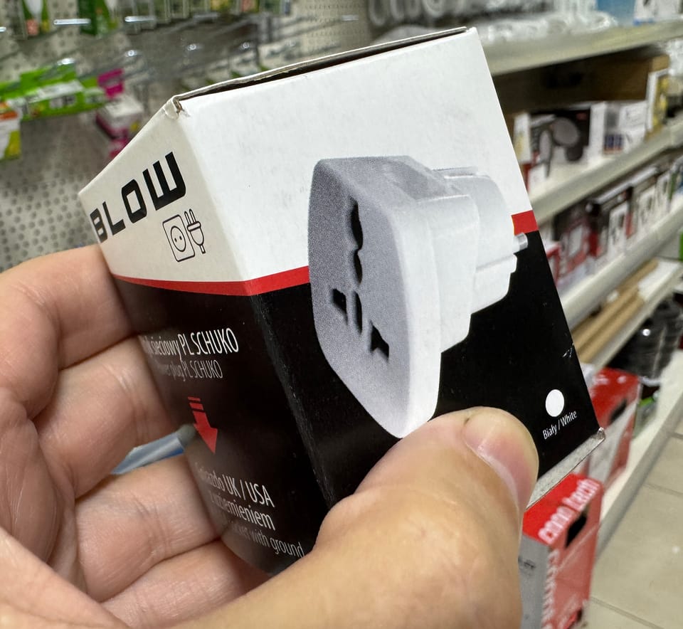 Adapter sieciowy wtyk PL gniazdo UK, USA Blow