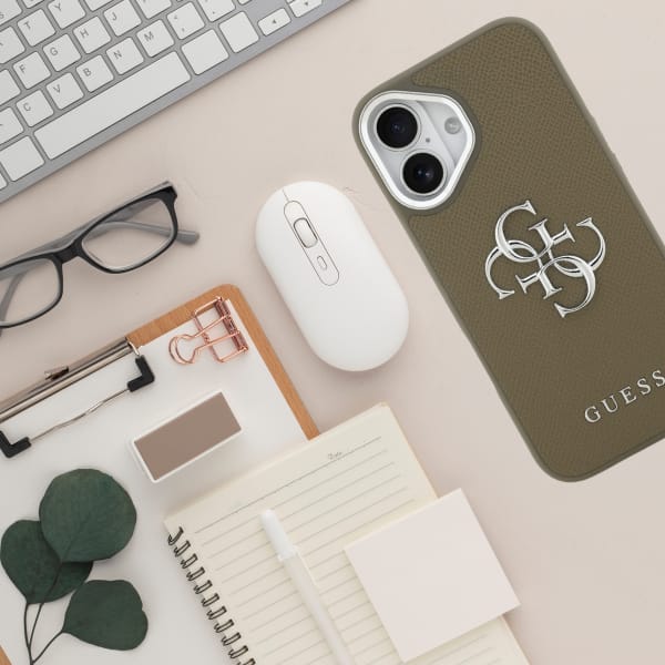 Etui Guess Grained Big 4G Classic Logo   do iPhone 17 brązowy