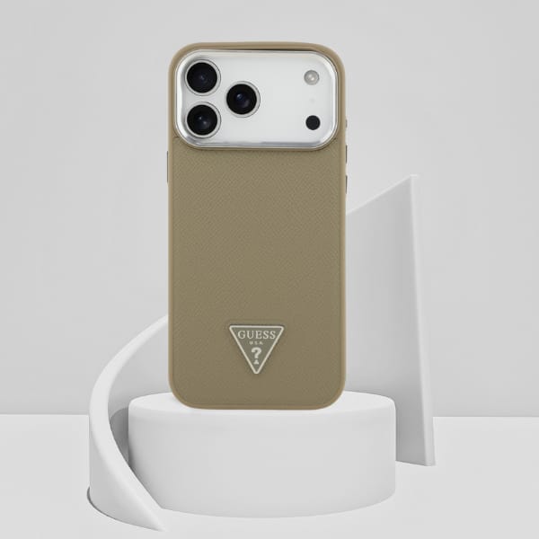 Etui Guess Grained Triangle Logo MagSafe do iPhone 17 Pro brązowy