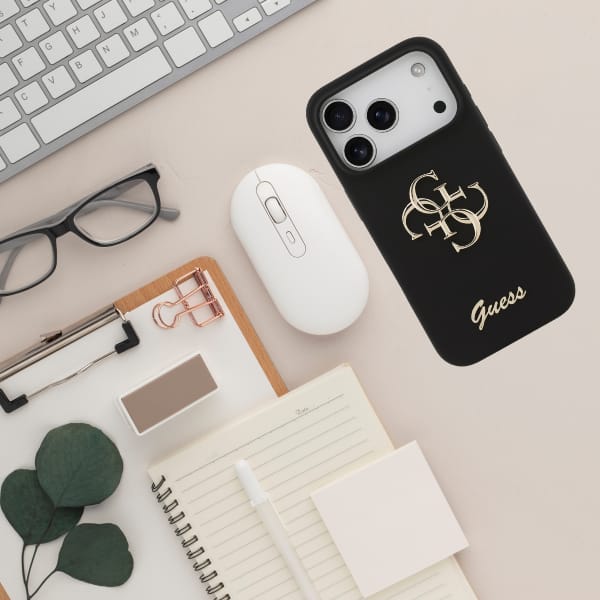 Etui Guess Silicone Big 4G Script do     iPhone 17 Pro czarny