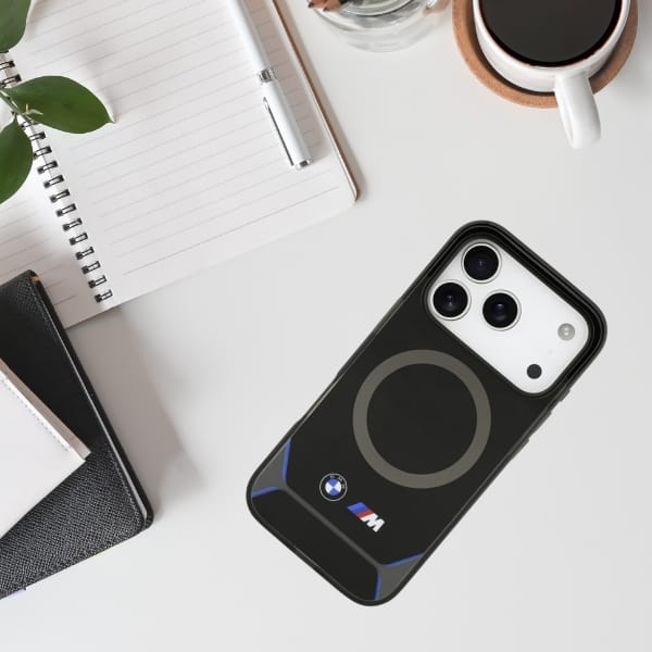 Etui BMW M IML Metal Buttons & Logo      MagSafe do iPhone 17 Pro czarno-niebieski