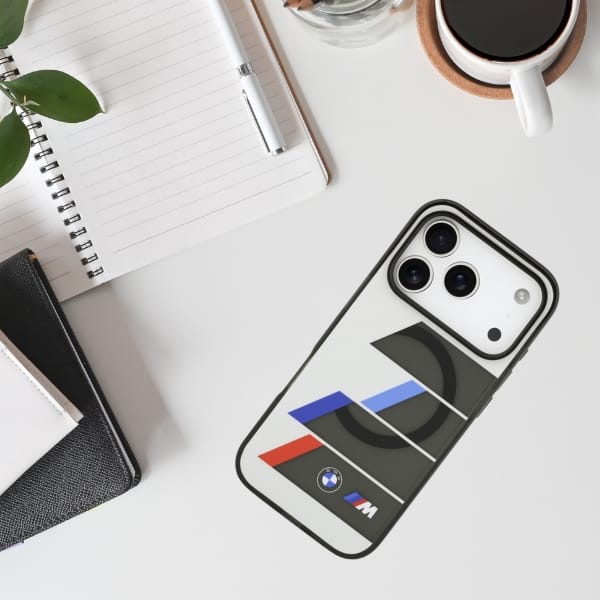 Etui BMW M IML Metal Buttons Tricolor    Lines MagSafe do iPhone 17 Pro antracyt