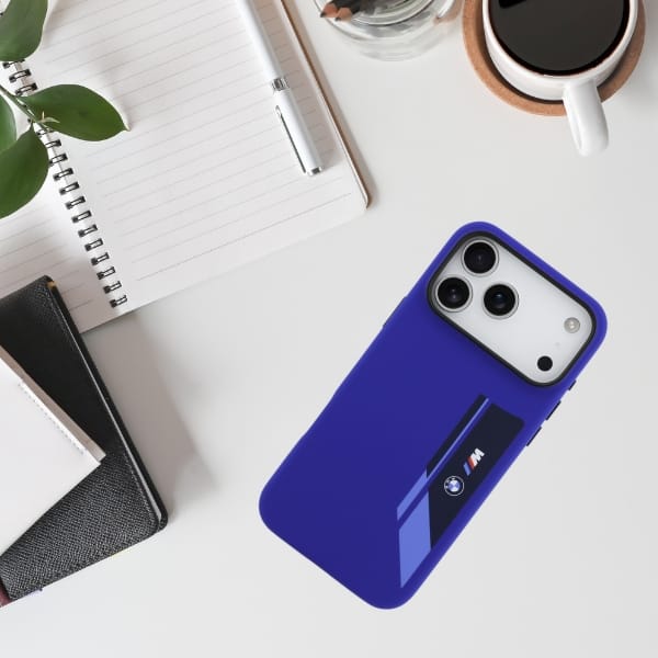 Etui BMW M Silicon Vertical Logo MagSafe do iPhone 17 Pro Max granatowy