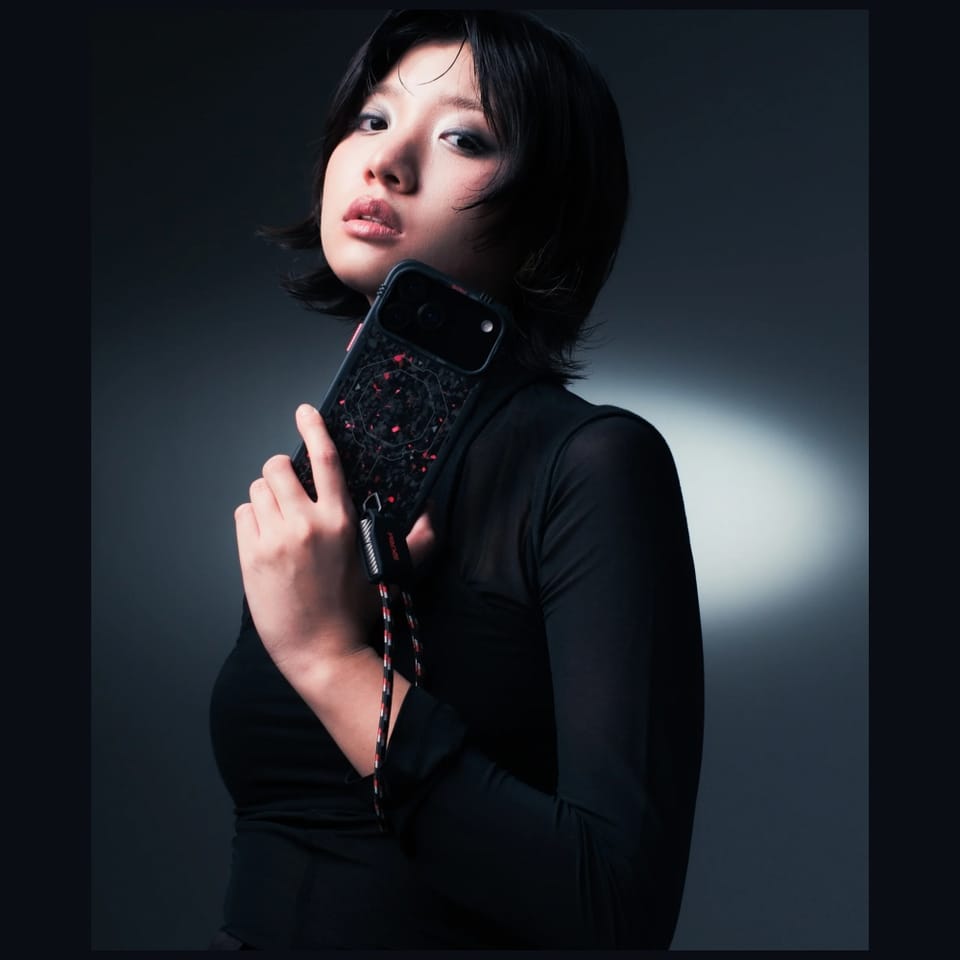 Etui Skinarma Vektor MagSafe do iPhone   17 Pro onyx