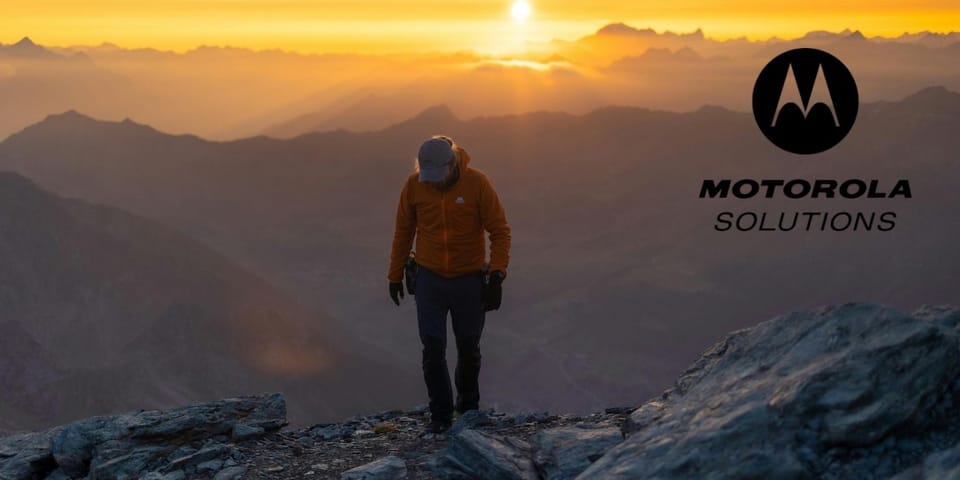 Zestaw Walkie Talkie Motorola T72 UDS    2szt pomarańczowy