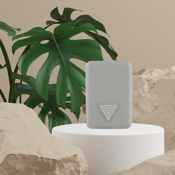 Powerbank indukcyjny Guess Grained       Triangle 5000mAh 15W USB-C MagSafe beżowy