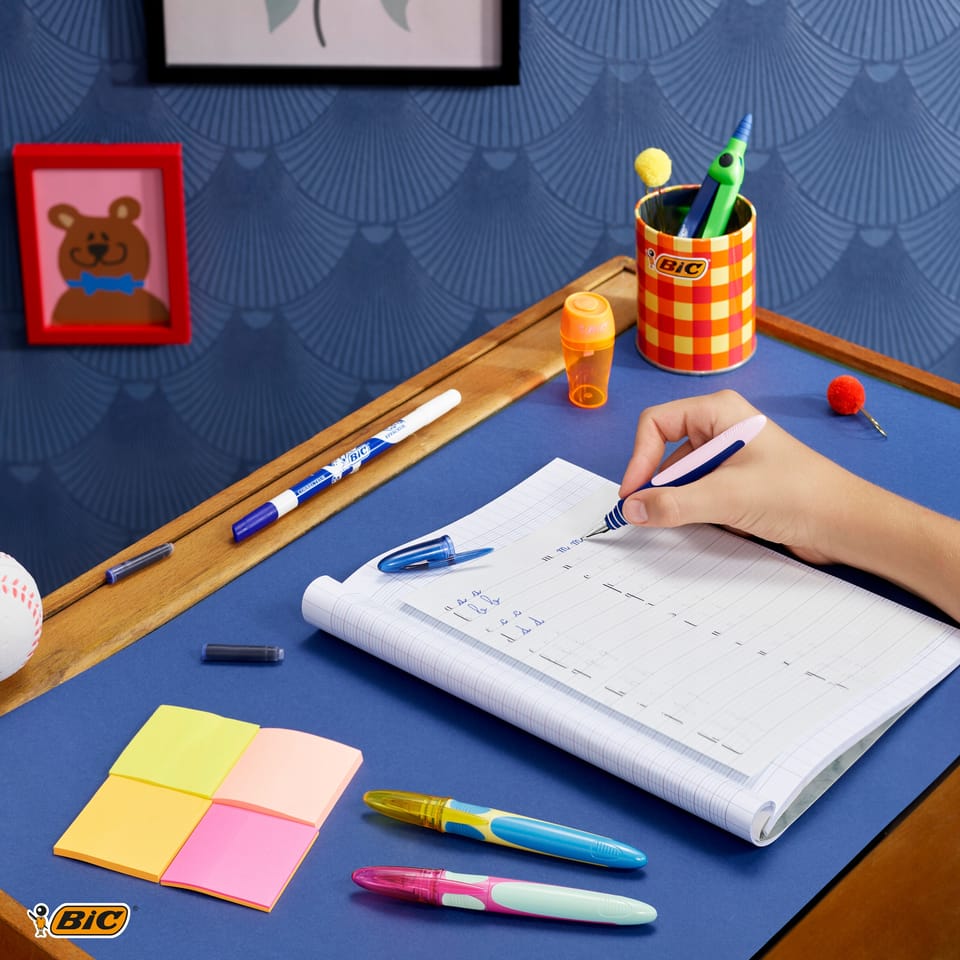 Pióro wieczne + naboje(6) + wymazywacz EasyClic 993084 BIC